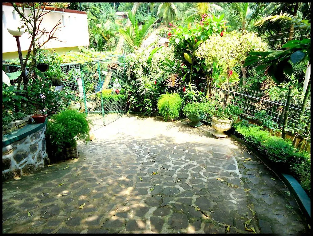 Homestay Danielsen Rest Holiday Resort Kandy